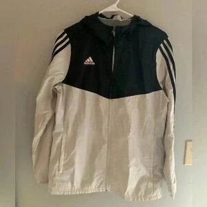Woman’s Adidas Black and White Outdoor Long Sleeve Zip Up Warm Windbreaker SzM